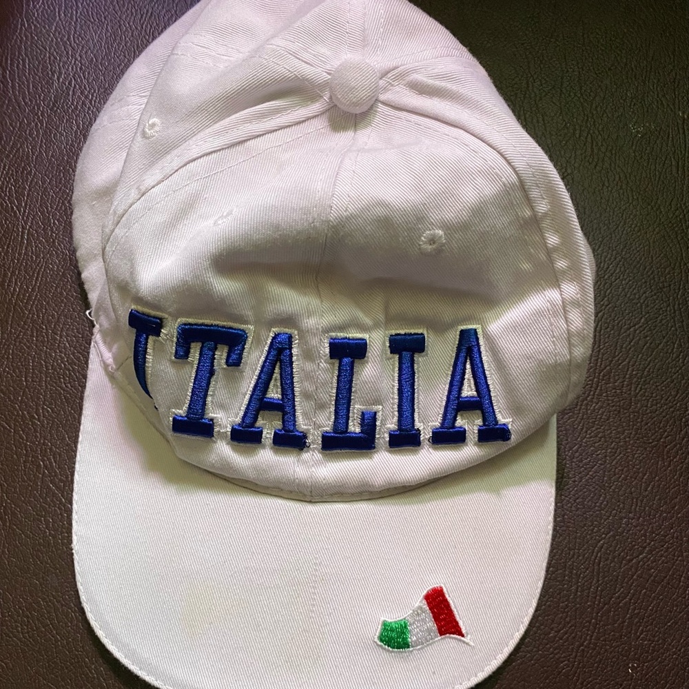 ITALIA White and Blue Embroidered cap